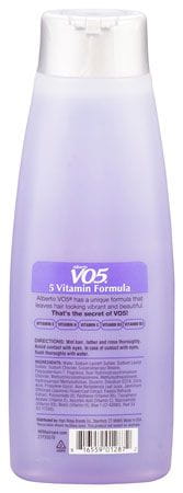 VO5 Alberto Vo5 Herbal Escapes Free Me Freesia Moisturizing Shampoo 370Ml
